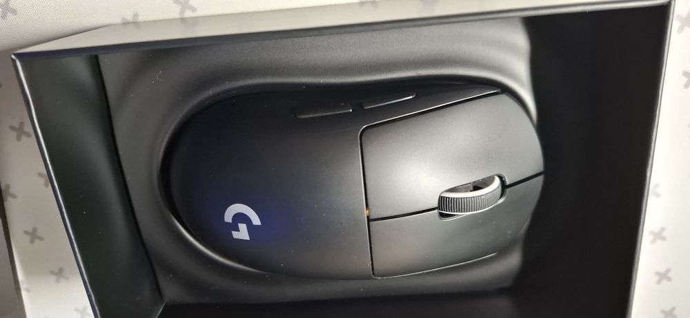 Игровая мышь Superlight 1