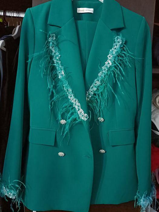 Costum de damă elegant