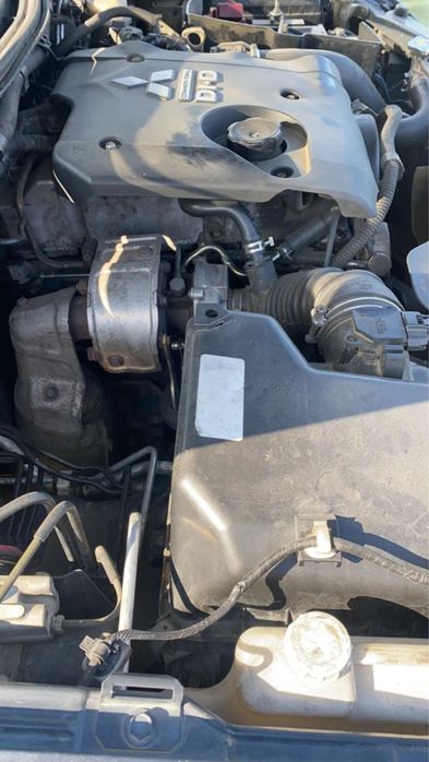 Motor pt mitsubishi l200