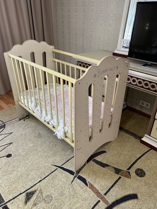 Продам манеж с матрасом, состояние отличное.