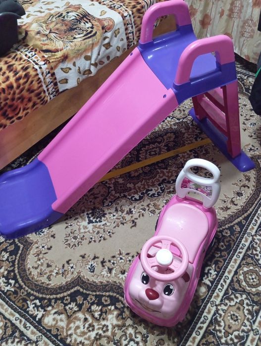 Горка детская и толокар