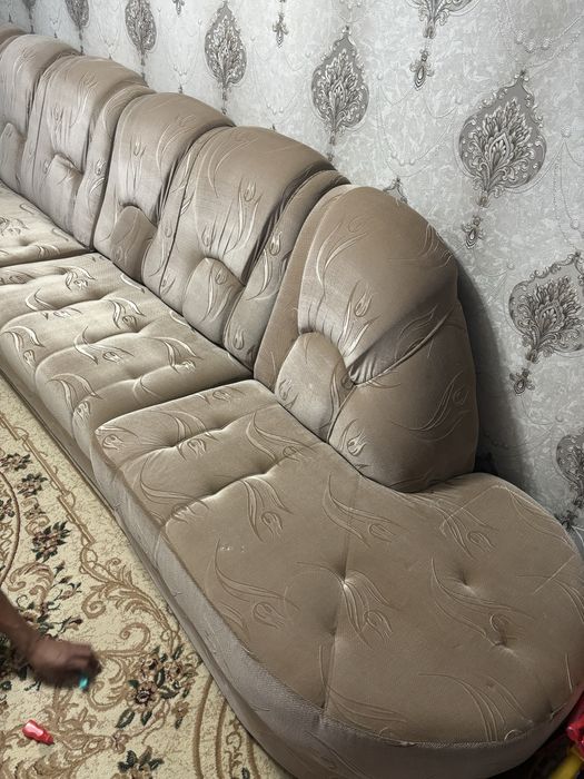 Продам диван  б.у