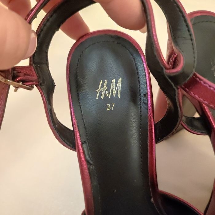 Босоножки бренда H&M в 37 размере