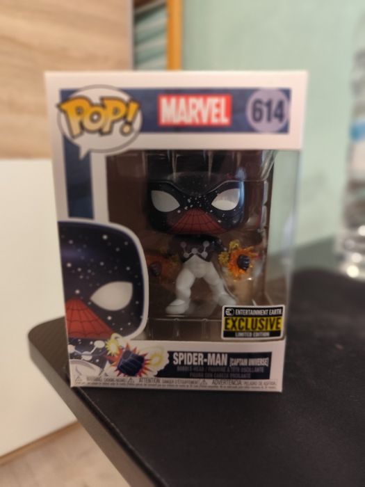 Funko pop фигурка на Spider man Captain Universe