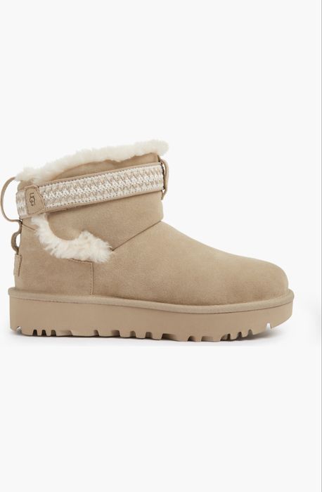 UGG boots / Дамски боти UGG
