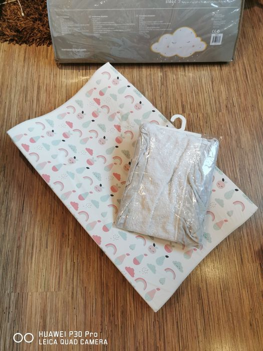 Подложка за повиване с свалящ се калъф