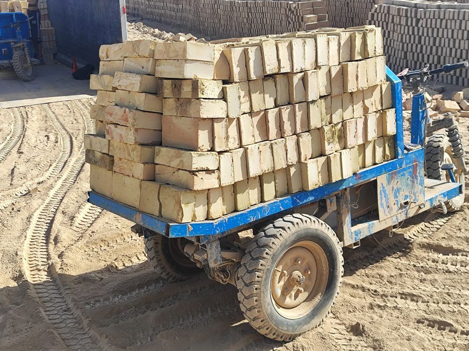 Кирпич, Қыш, Кірпіш