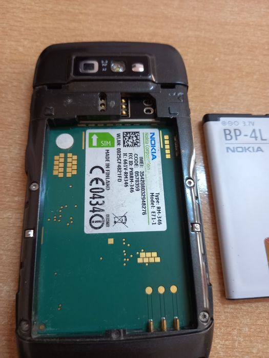 Телефон Nokia E71