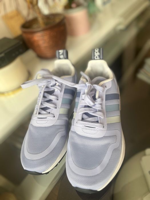 Нови маратонки adidas