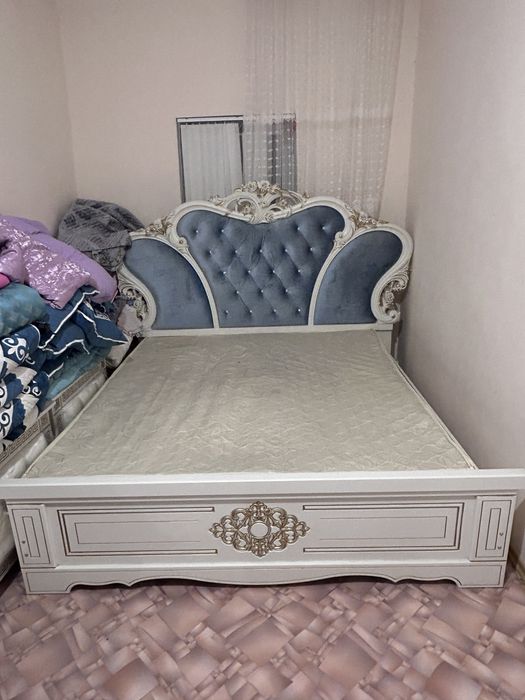 спальные гарнитур сатылады.