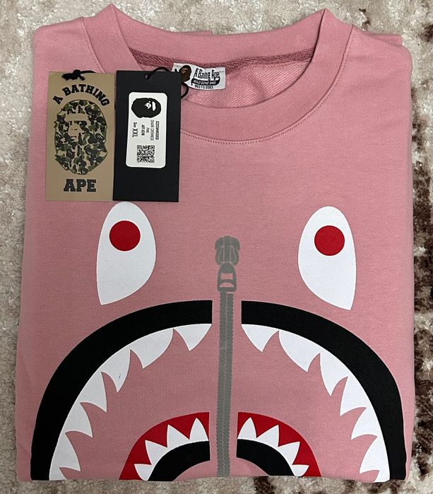 Vând bluza noua de bărbați A Bathing Ape