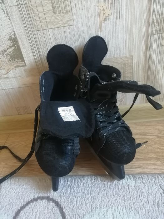 Продам коньки, отличного качества
