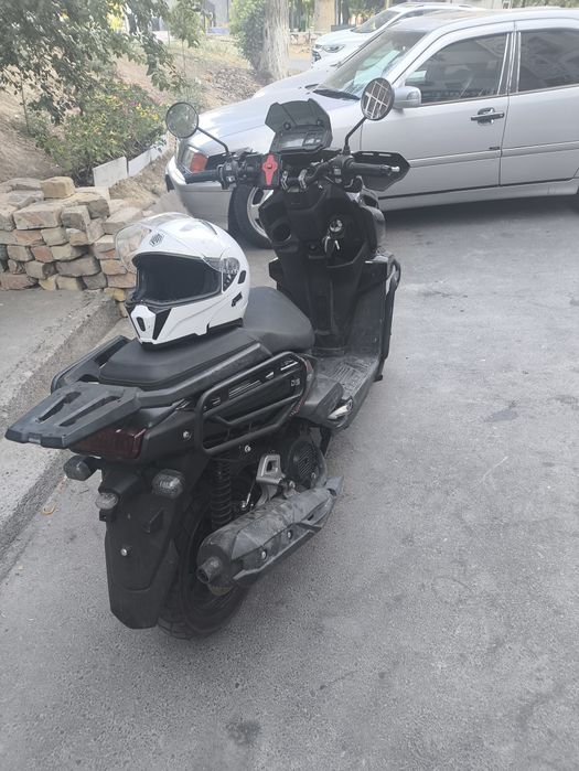 Skuter tank sotiladi rasxodi yoʻq yurib turgan skuter