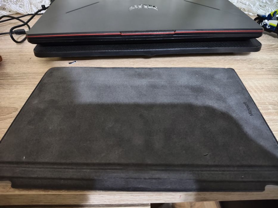 Surface Pro 4  1724 i7 gen 6+ cadou- OKAZIE - OFERTĂ