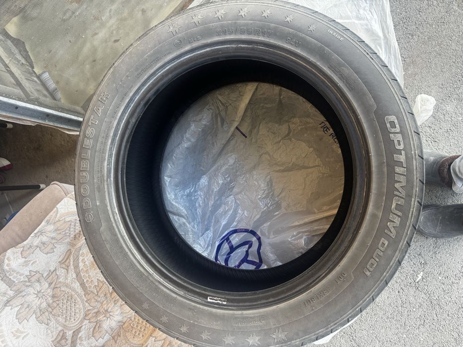 продаю шины 215|55R17 в хорошем состояни