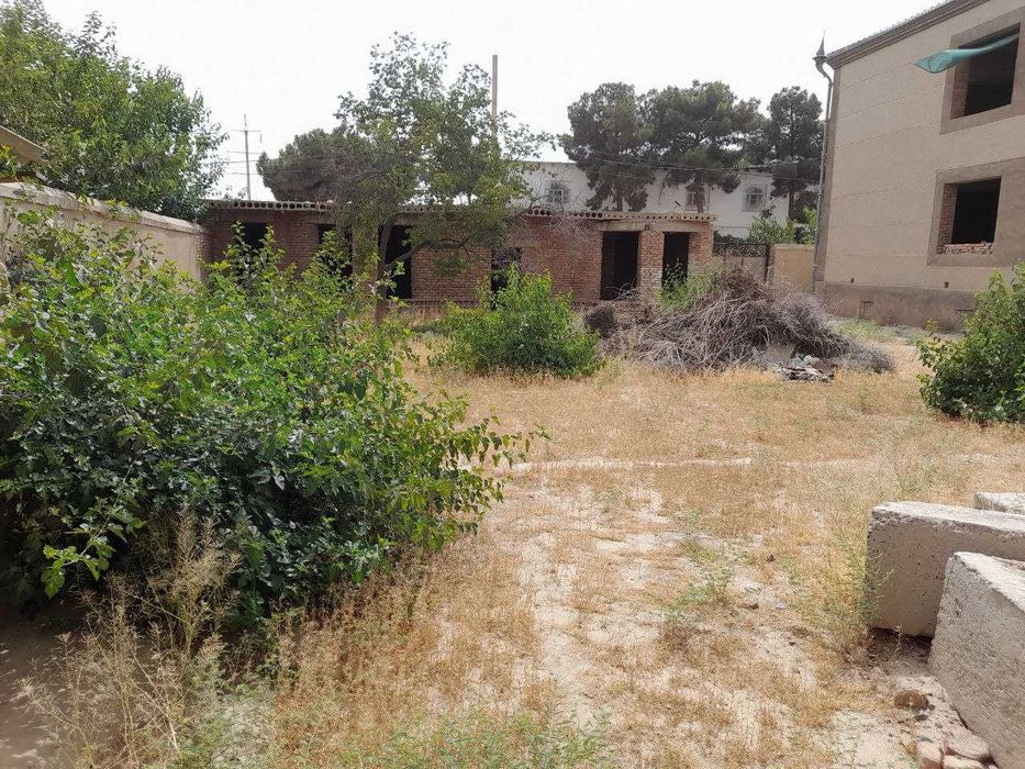 Барча шароитларга эга бўлган ховли уй-жой сотилади.