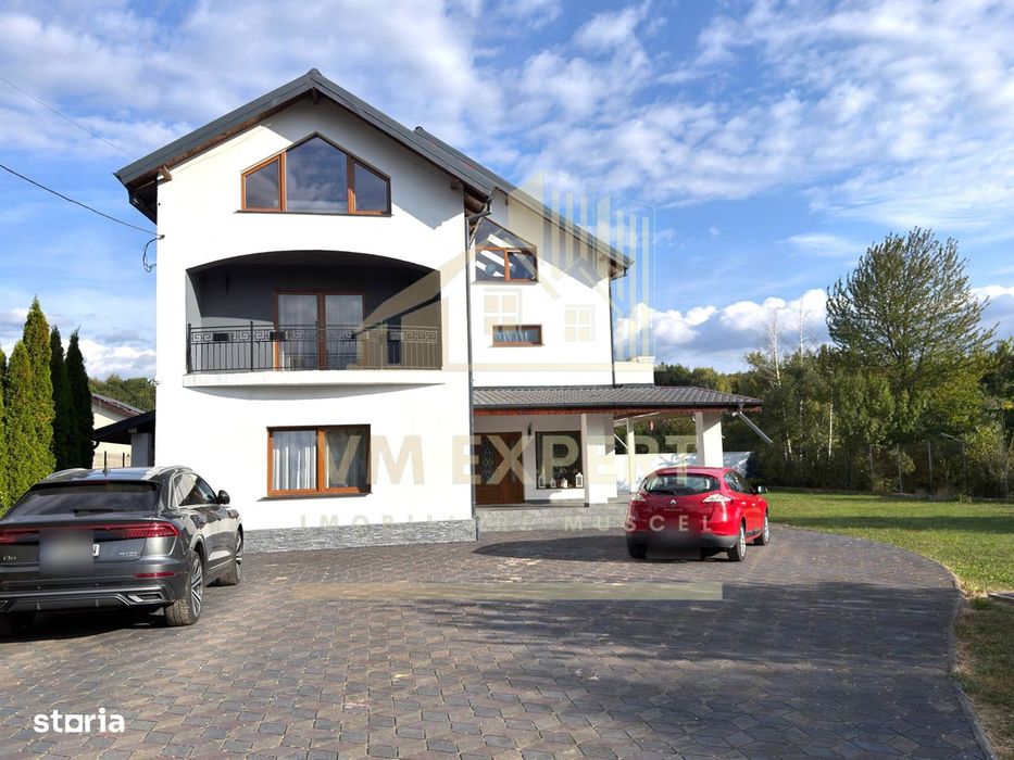 Casă 5 Camere Teren 1600 Mp Campulung