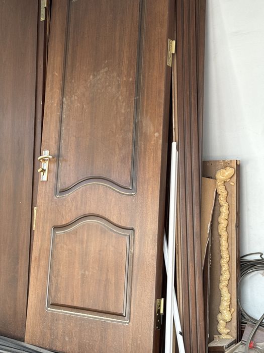 MDF эшиклар сотилади буйи 2 метр энига 80см, қалинлиги 5.5см