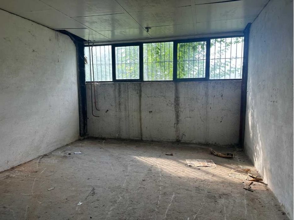 Авторемонтна работилница/Цех-681 м2, ЗПЗ