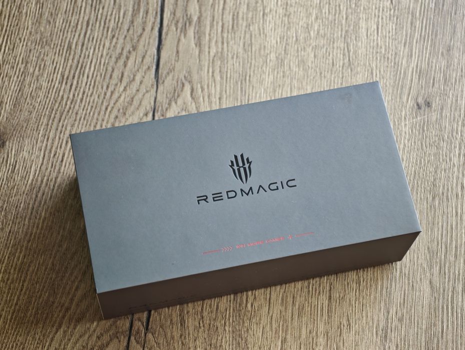 REDMAGIC 11 Pro 16/512 GB – отлично състояние, без следи от употреба