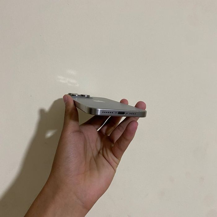 Iphone 15 pro max sotuladi