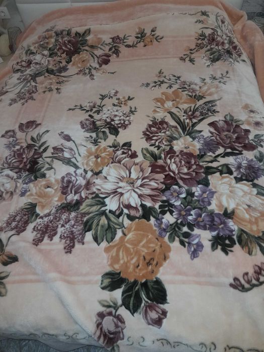 Красиво одеяло тип шалте