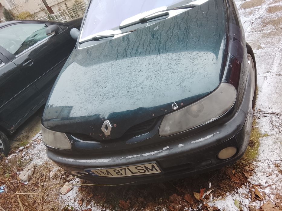 Vând sau schimb Renault Laguna 1.6i edition