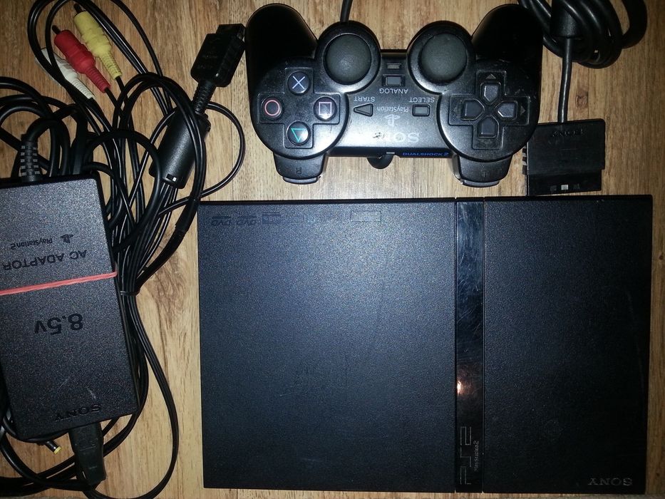 Playstation 2  ps2  ps 2 modat complet, 6 jocuri, GTA, NFS, Fifa 14, Mortal Kombat  etc