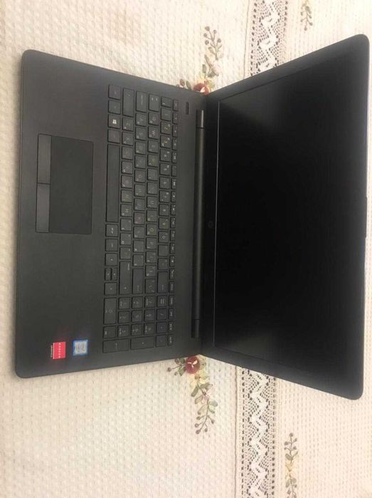 Ноутбук HP 15-bs527ur черный