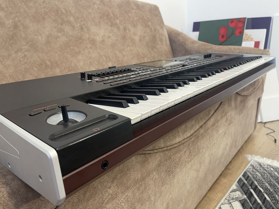 Orga Korg pa4x 76 International