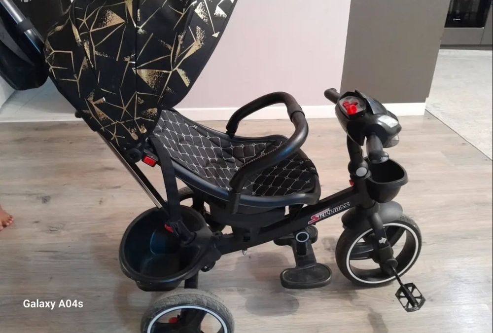 Продам трехколесный велосипед