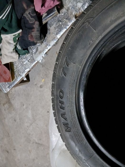 Grenlander  215/60 R17