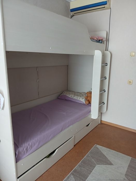 Двухярусная кровать