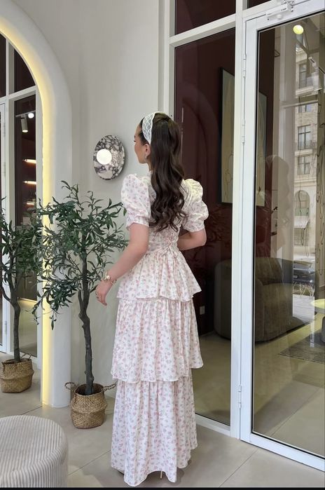 Нежное женское платье