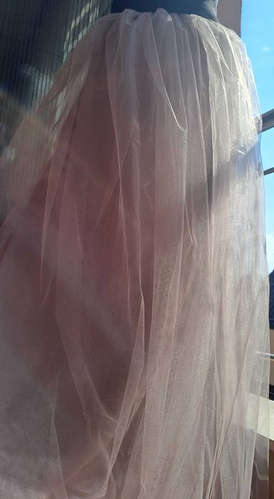 бежова тюлена пола,р-р С/М и Л