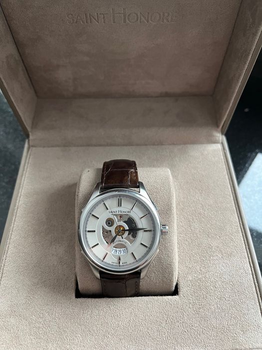 Ceas automatic, Saint Honore