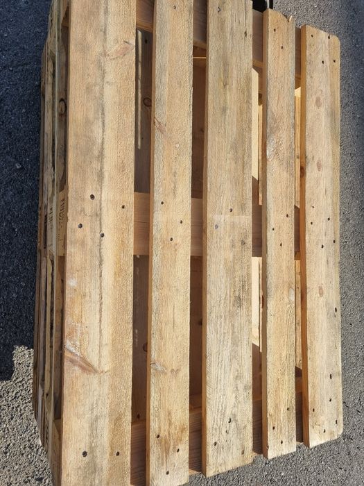 Продавам евро палети и скари