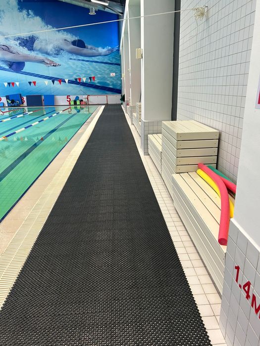 Покрытие для бассейна и бань