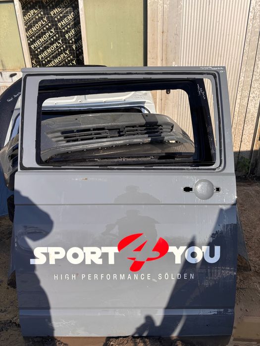 Странична дясна врата • Volkswagen Transporter T5 / T6 (2014-)