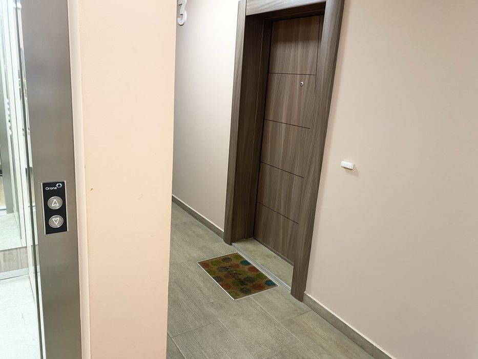 Двустаен в ж.к.Чайка, с интернет и кабелна, лукс обзаведен