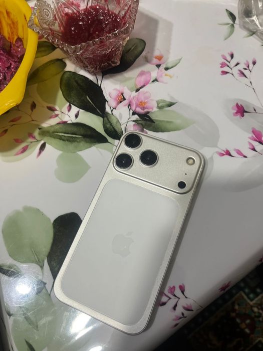 Айфон 11 17корыска жиналған