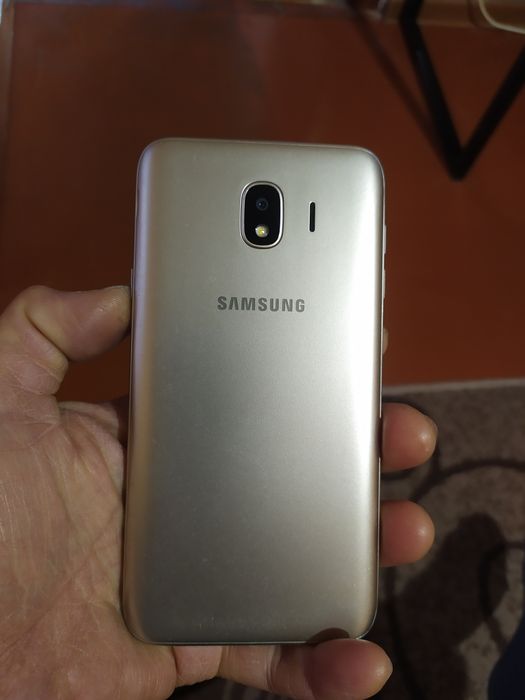 Продам Самсунг J4