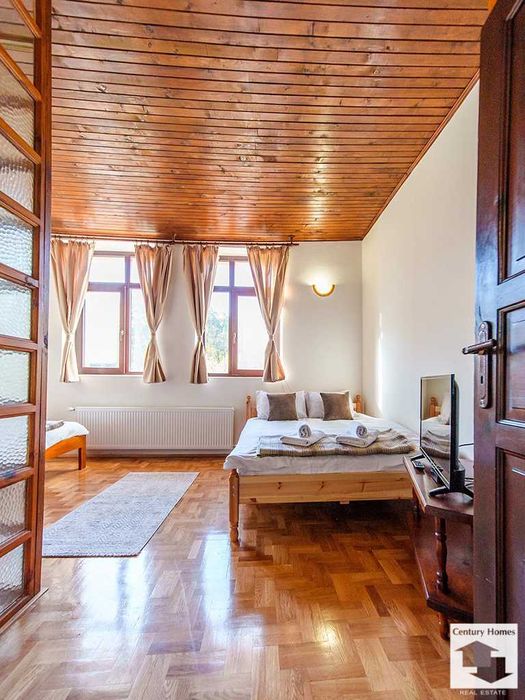 125175 Голям имот с просторна къща, басейн и барбекю в Еленския Блакан