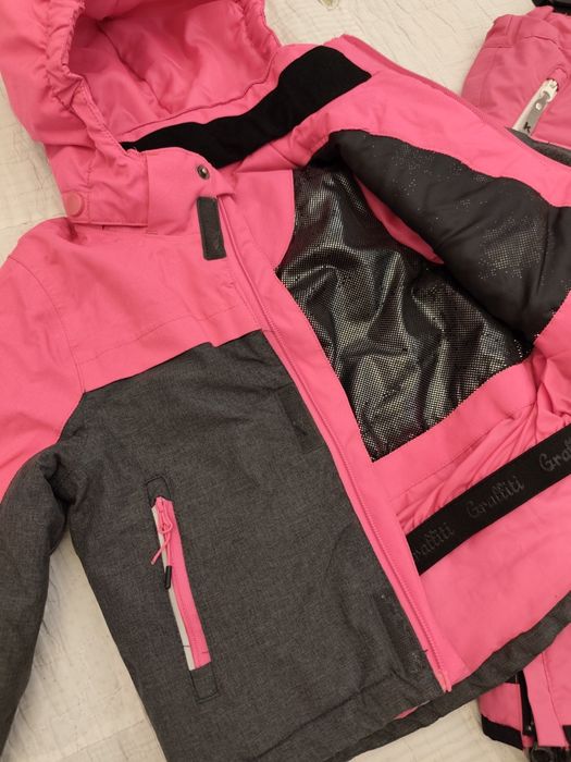 Зимно яке и гащеризон