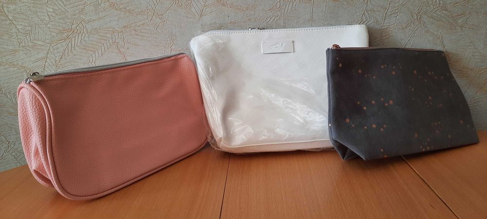 Козметични чантички, нови