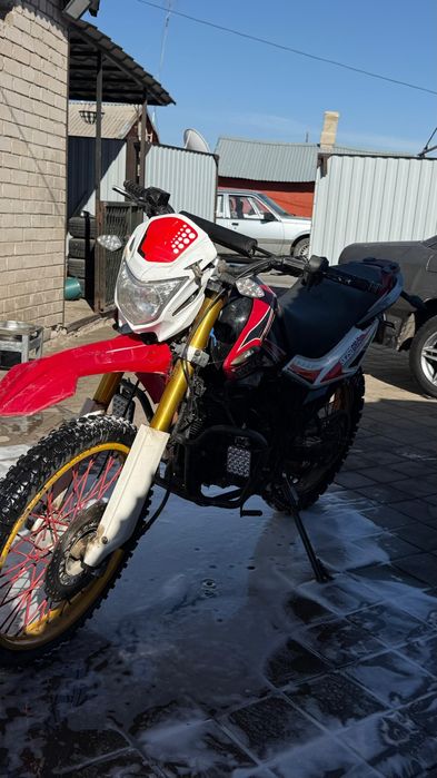 эндуро 250 кубов