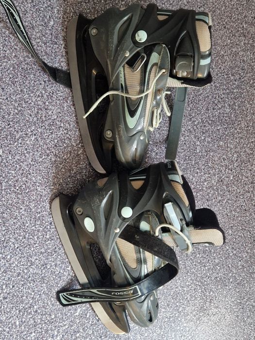 Продам коньки детские