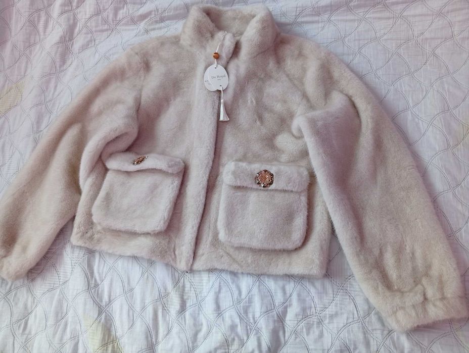 Ново дамско яке с етикет