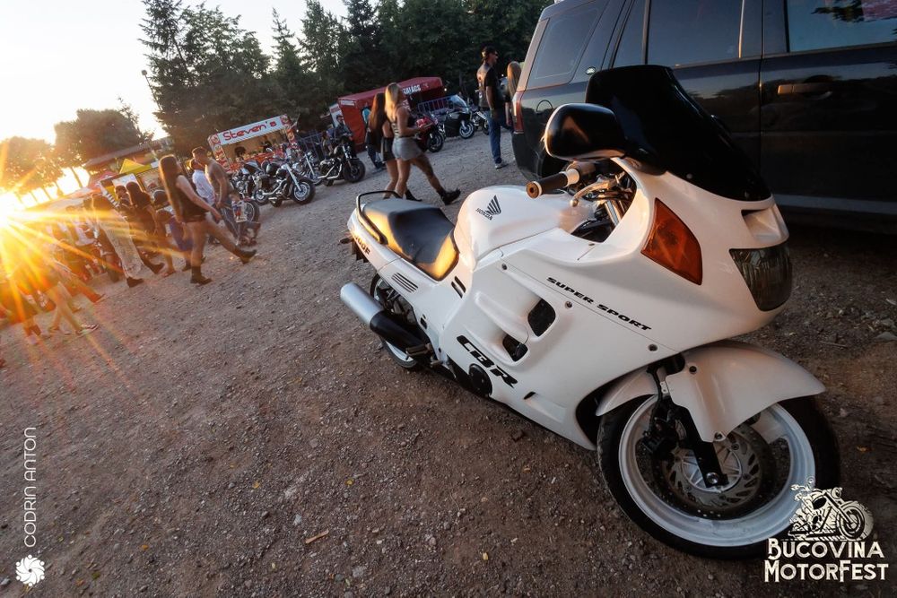 Honda Cbr 1000F (Hurricane)