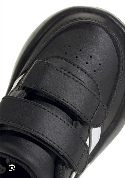 Оригинални детски обувки на Adidas